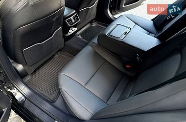 Седан Lexus ES 2023 в Львові