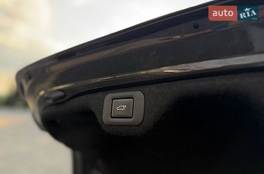 Седан Lexus ES 2023 в Львові