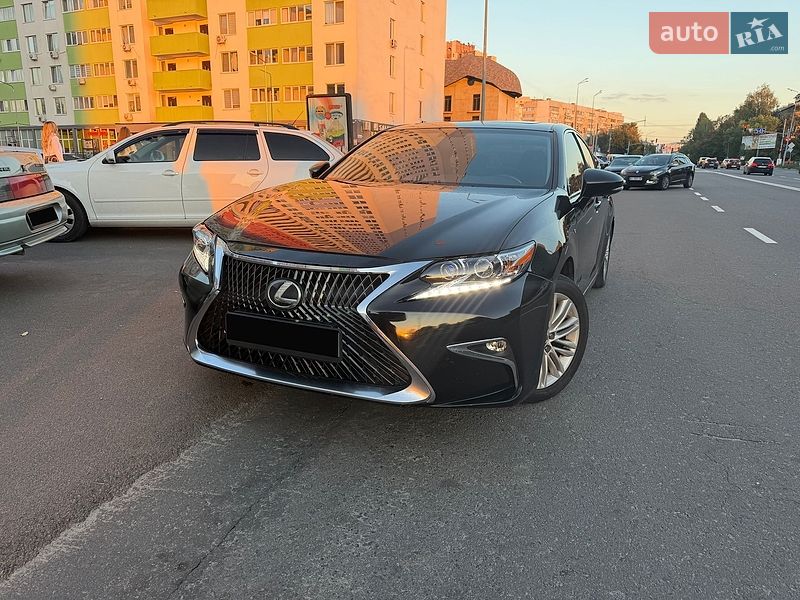 Седан Lexus ES 2014 в Києві