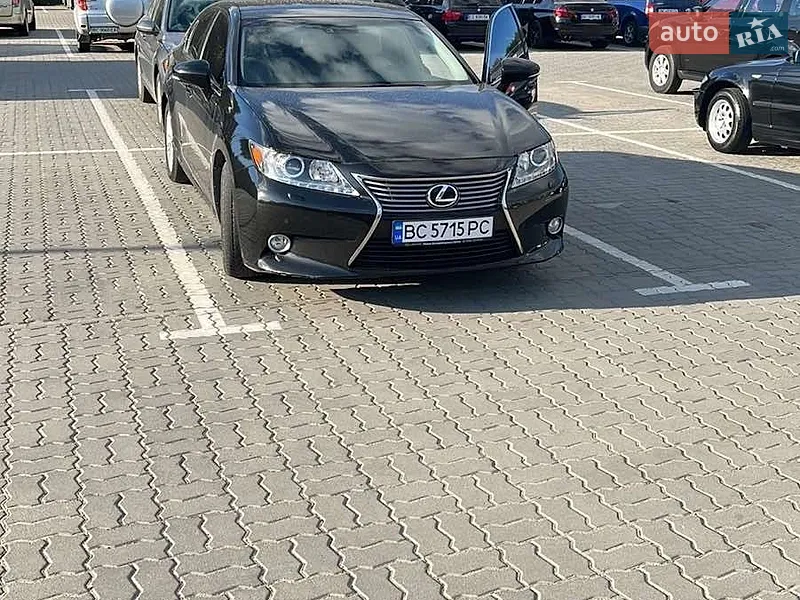 Lexus ES 2012