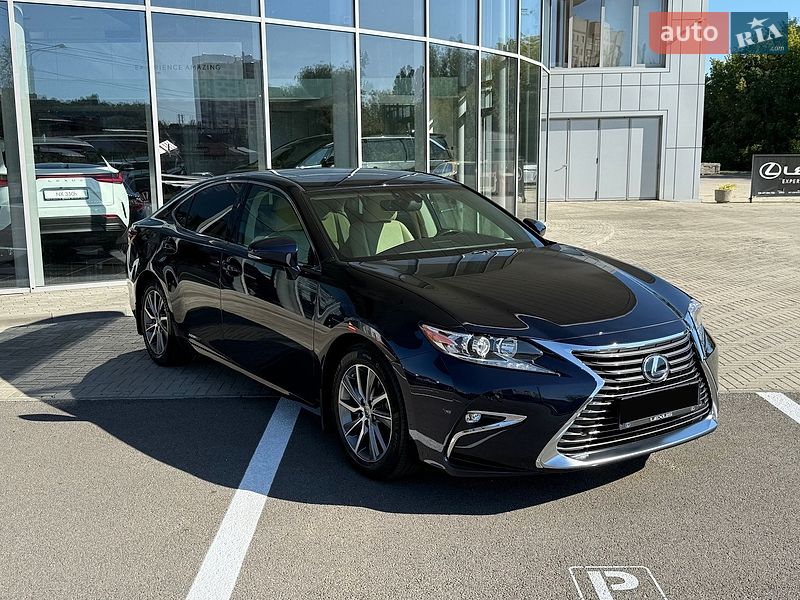 Седан Lexus ES 2015 в Харькове