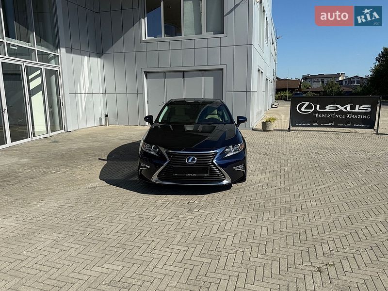 Седан Lexus ES 2015 в Харькове
