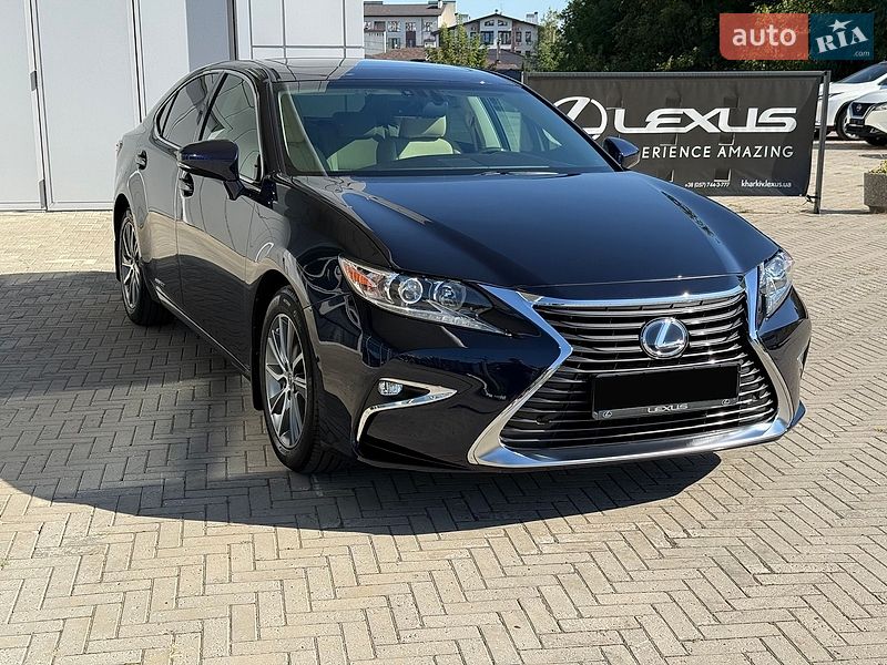 Седан Lexus ES 2015 в Харькове