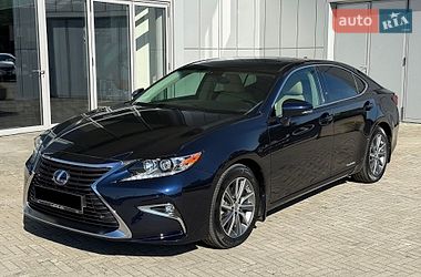 Седан Lexus ES 2015 в Харкові