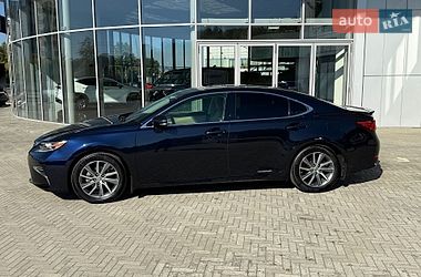 Седан Lexus ES 2015 в Харькове