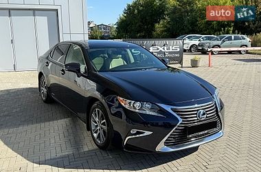 Седан Lexus ES 2015 в Харькове