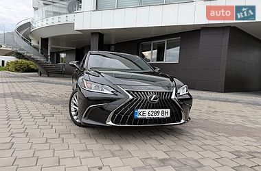 lexus es 2021 в Днепр (Днепропетровск) от профессионального продавца Юрий
