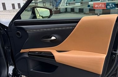 Седан Lexus ES 2021 в Дніпрі