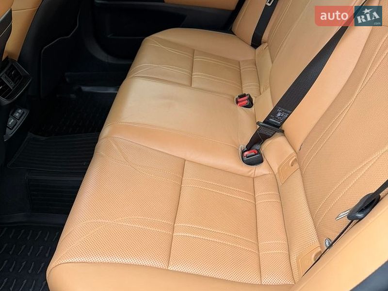 Седан Lexus ES 2021 в Дніпрі