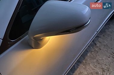 Седан Lexus ES 2012 в Южном