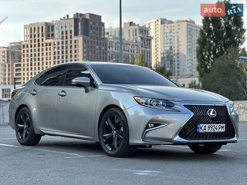 Lexus ES