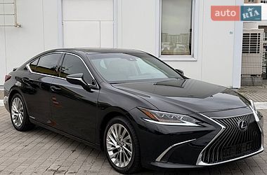 Седан Lexus ES 2020 в Киеве