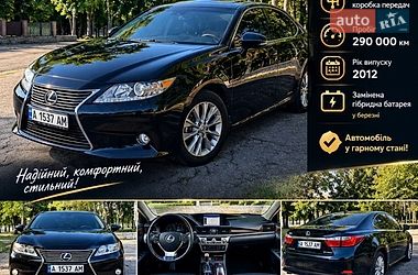 Седан Lexus ES 2012 в Умани