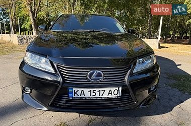 Седан Lexus ES 2012 в Умани