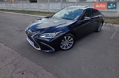 Седан Lexus ES 2019 в Прилуках