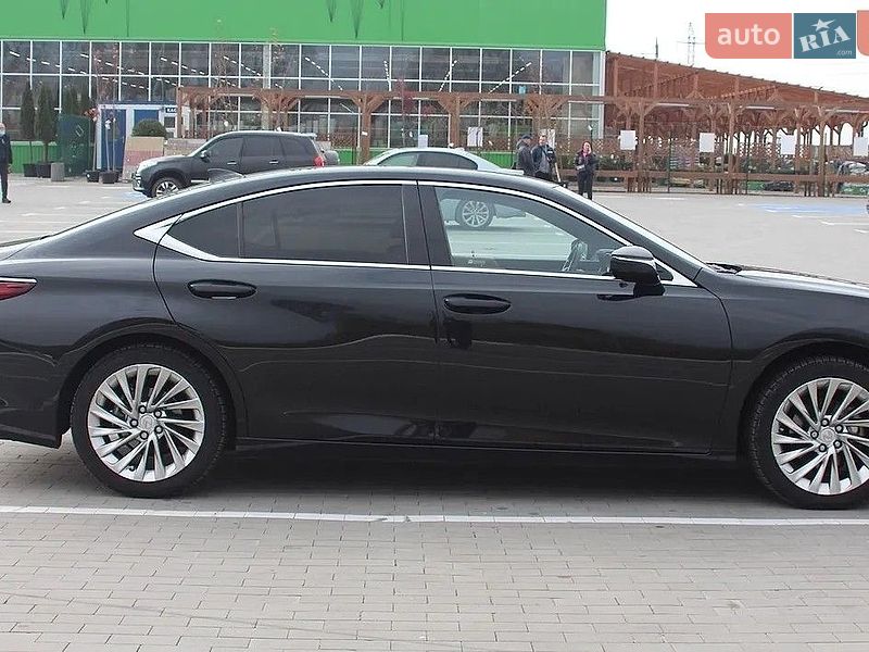 Седан Lexus ES 2019 в Києві