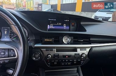 Седан Lexus ES 2016 в Ніжині