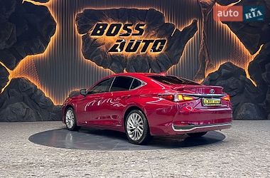 Седан Lexus ES 2019 в Львове