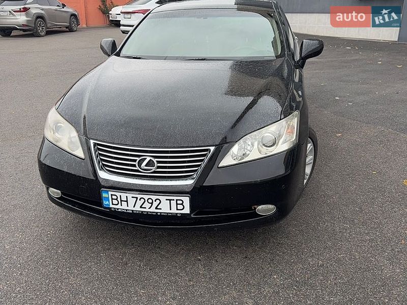Седан Lexus ES 2006 в Умані
