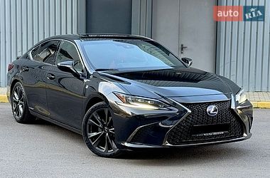 lexus es 2022 в Ужгород от профессионального продавца Міша