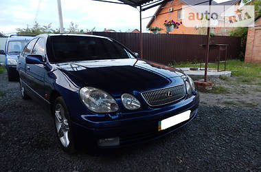 Седан Lexus GS 2000 в 