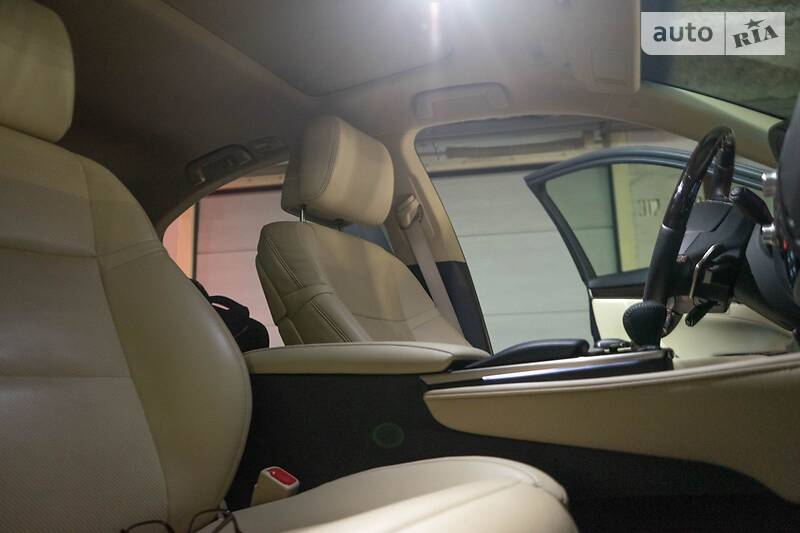 Седан Lexus GS 2012 в Києві