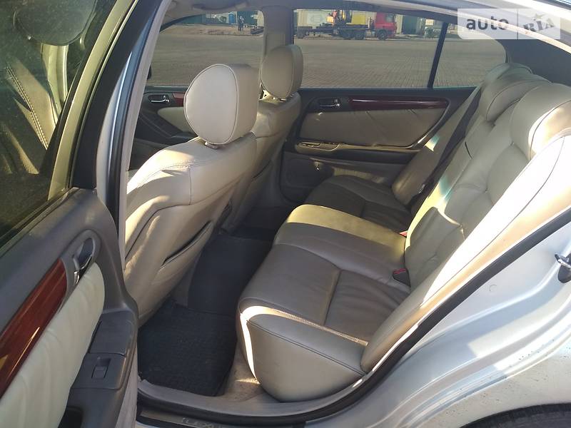 Седан Lexus GS 1998 в Южному