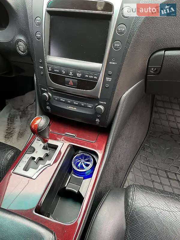 Седан Lexus GS 2009 в Рени