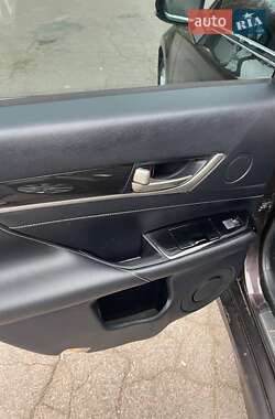 Седан Lexus GS 2012 в 