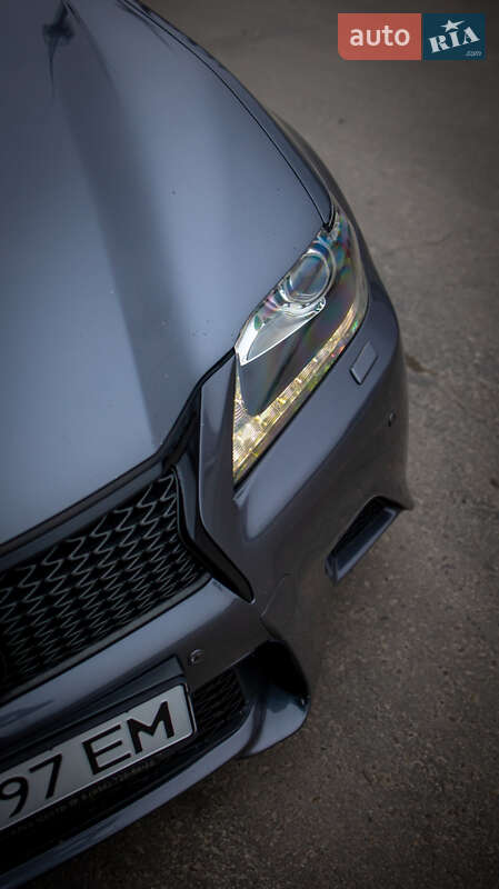 Седан Lexus GS 2012 в Черновцах