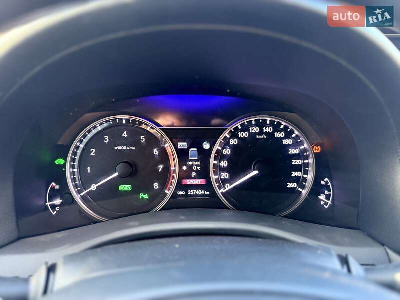 Седан Lexus GS 2014 в Львові