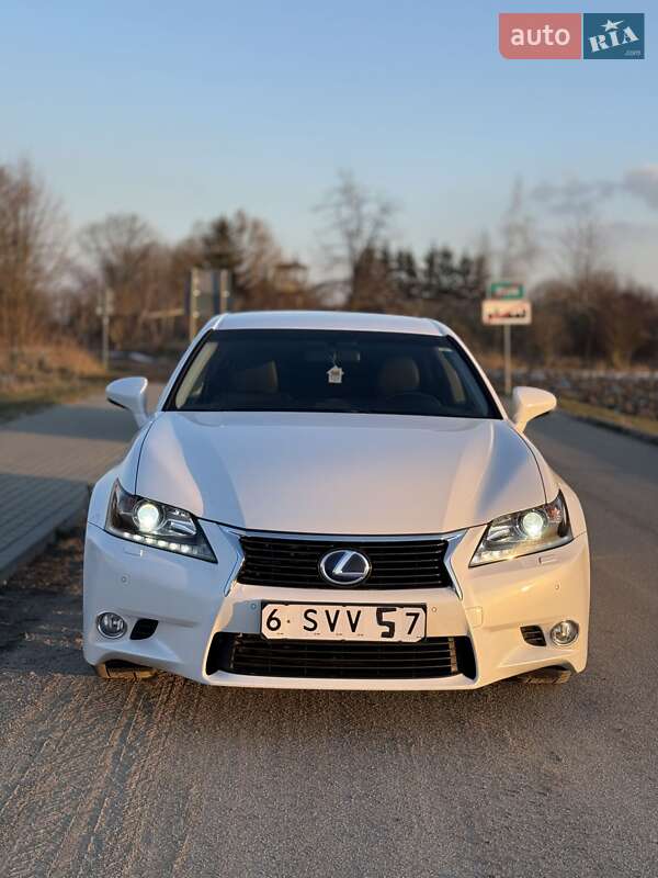 Седан Lexus GS 2014 в Львові
