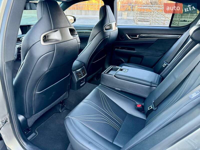 Седан Lexus GS 2015 в Киеве