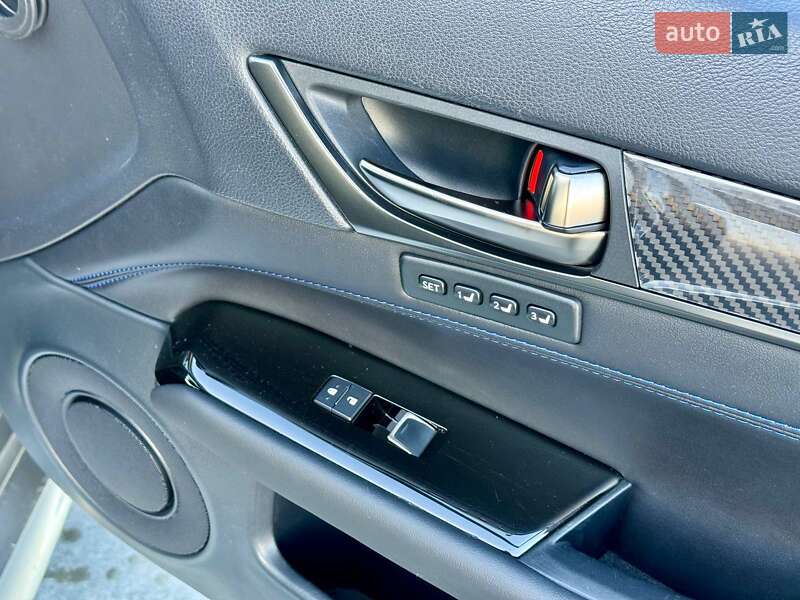 Седан Lexus GS 2015 в Киеве