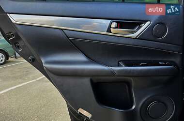 Седан Lexus GS 2015 в 