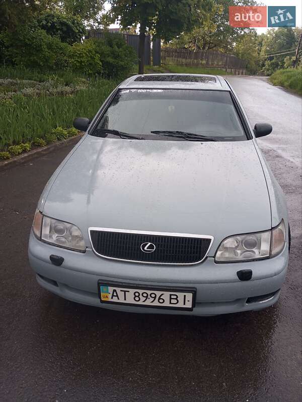 Седан Lexus GS 1993 в 