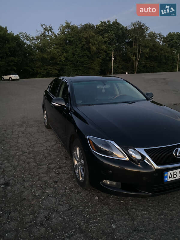 Седан Lexus GS 2011 в Долине