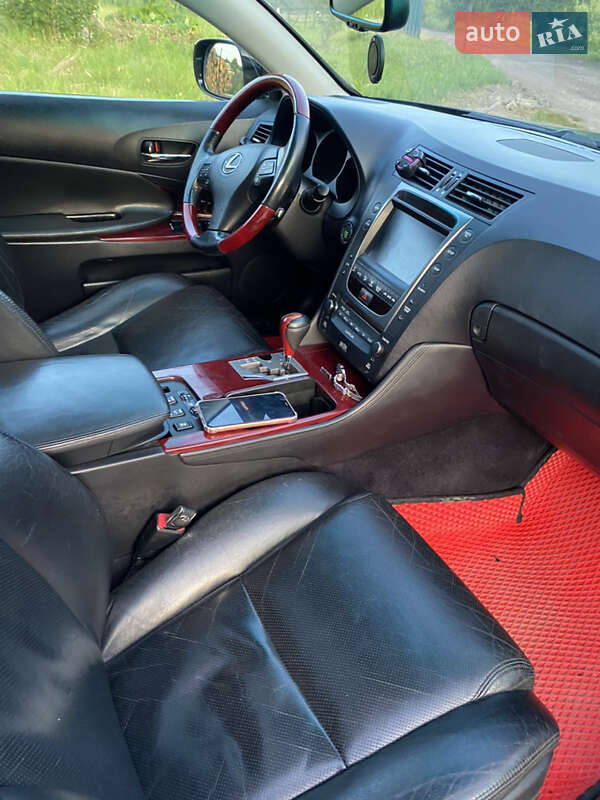 Седан Lexus GS 2011 в Долине