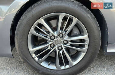 Седан Lexus GS 2014 в 