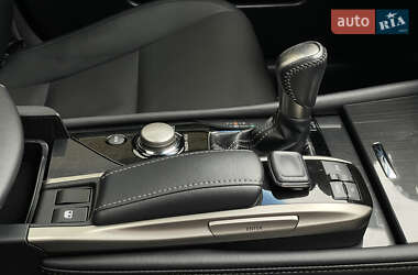 Седан Lexus GS 2016 в 