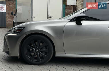 Седан Lexus GS 2016 в 