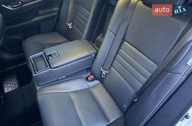 Седан Lexus GS 2016 в 