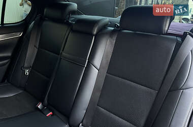 Седан Lexus GS 2012 в 