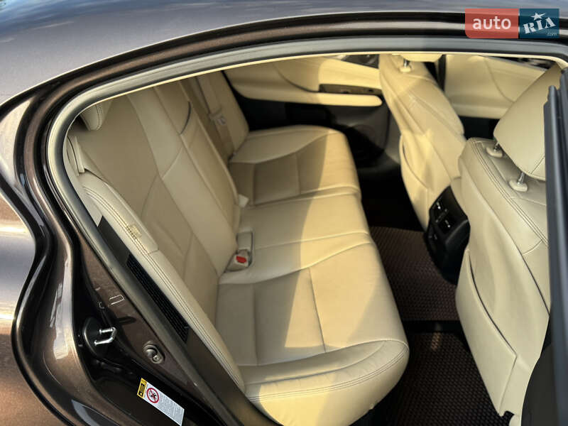 Седан Lexus GS 2014 в Малине