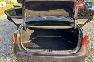 Седан Lexus GS 2014 в 