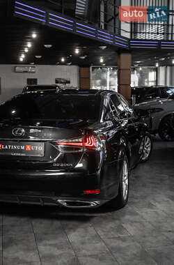 Седан Lexus GS 2017 в 