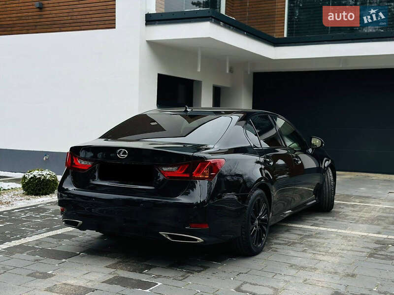 Седан Lexus GS 2012 в Мукачево