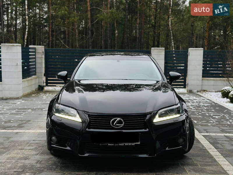 Седан Lexus GS 2012 в Мукачево