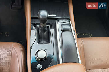 Седан Lexus GS 2013 в 