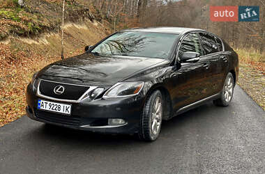 Седан Lexus GS 2011 в Долині